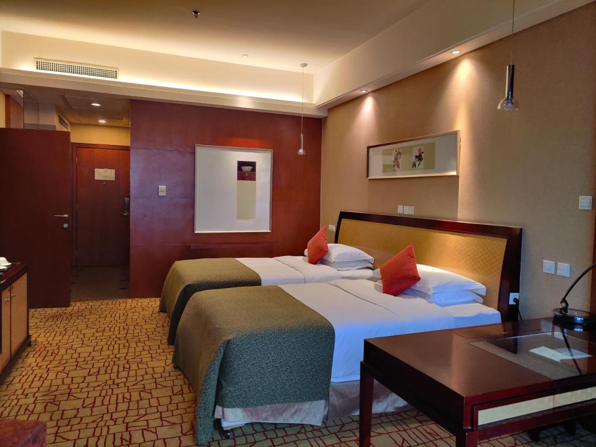 Empark Grand Hotel Kunming Kültér fotó