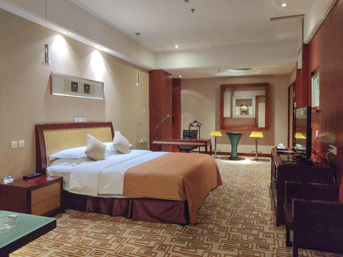 Empark Grand Hotel Kunming Kültér fotó