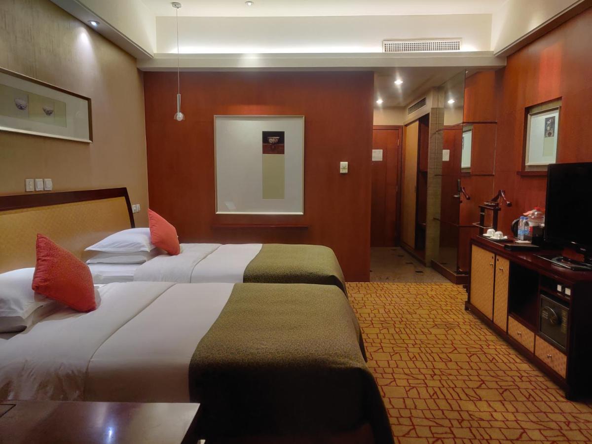 Empark Grand Hotel Kunming Kültér fotó